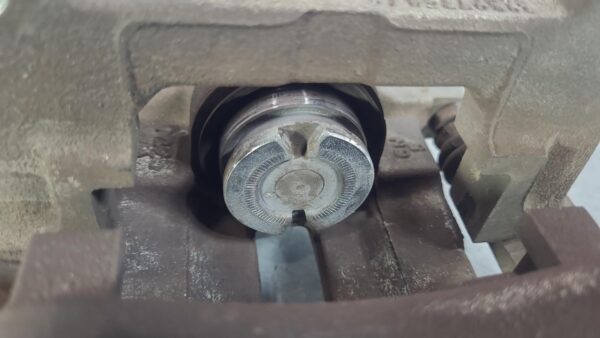 RENAULT TRAFIC 2015-2024 CALIPER LH REAR, X82, 01/15- - Image 7