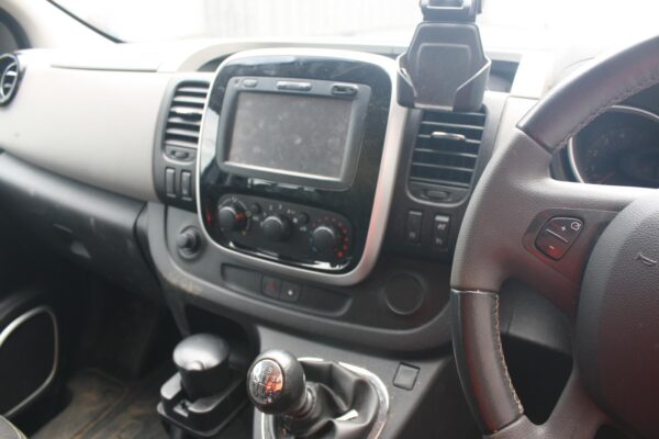 RENAULT TRAFIC 2015-2024 BOOTLID/TAILGATE HINGE BARN DOOR HINGE (LH SIDE UPPER), - Image 28