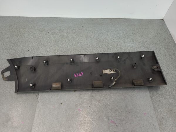 FORD TRANSIT 2014-2024 BODY/DOOR MOULD VO, FRONT DOOR LOWER MOULDING (RH SIDE), - Image 5