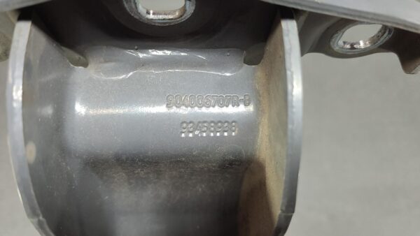 RENAULT TRAFIC 2015-2024 BOOTLID/TAILGATE HINGE BARN DOOR HINGE (RH SIDE UPPER), - Image 3