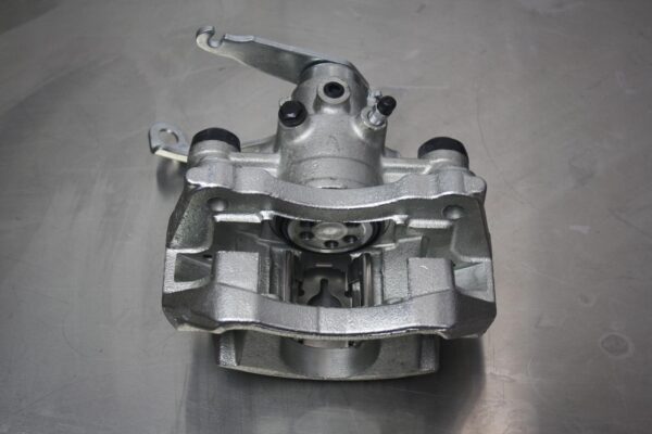 FORD TRANSIT 2006-2014 CALIPER LH REAR, CAB CHASSIS, DUAL WHEEL TYPE, VM SI-II, - Image 4