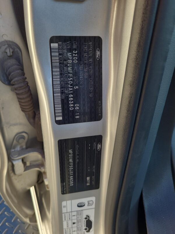 FORD RANGER 2015-2018 CONSOLE AUTO T/M, W/ 4WD SWITCH, BUCKET SEAT TYPE, PX SERI - Image 9