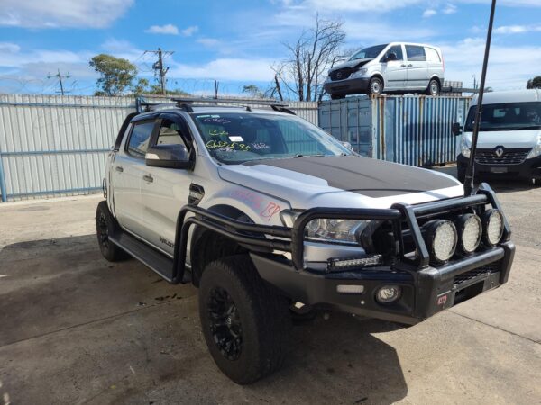 FORD RANGER 2015-2018 CONSOLE AUTO T/M, W/ 4WD SWITCH, BUCKET SEAT TYPE, PX SERI - Image 5