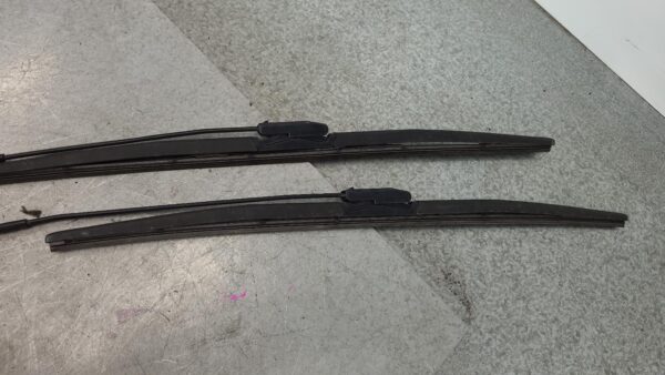 RENAULT MASTER 2011-2025 WIPER ARM X62, 09/11- - Image 4