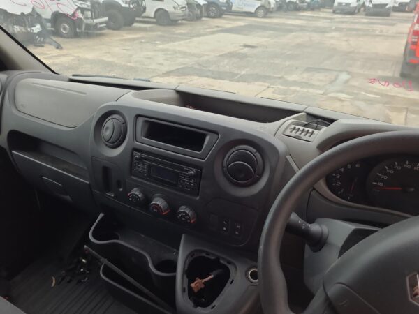 RENAULT MASTER 2011-2024 DOOR HINGE/RUNNER UPPER, RH BARN DOOR, X62, 09/11- - Image 9