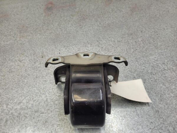 RENAULT TRAFIC 2015-2024 BOOTLID/TAILGATE HINGE BARN DOOR HINGE (LH SIDE UPPER), - Image 2