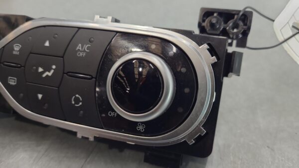 RENAULT TRAFIC 2015-2024 HEATER/AC CONTROLS CLIMATE CONTROL TYPE, X82, 01/15- - Image 3