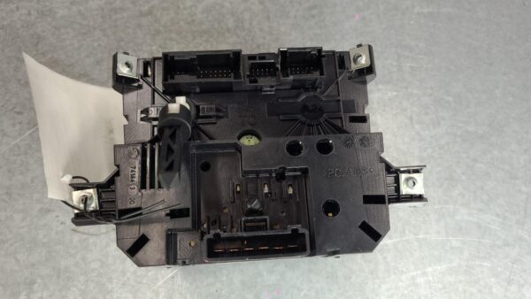 MERCEDES VITO 2009-2015 HEATER/AC CONTROLS FRONT, NON SCREEN, NON REAR A/C TYPE, - Image 13