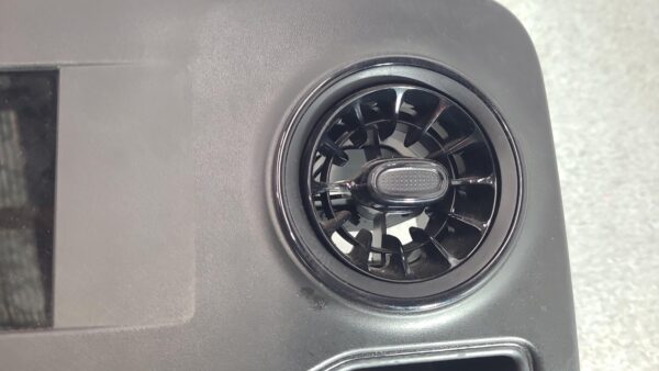 MERCEDES SPRINTER 2018-2024 STEREO/HEAD UNIT VS30, DISPLAY UNIT, 7IN TOUCHSCREEN - Image 4