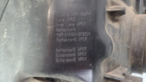 FORD RANGER 2011-2015 RIGHT HEADLAMP PX SERIES 1, XL/XLS/WILDTRAK, BLACK INSERT - Image 5