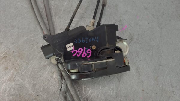 MERCEDES VITO 2004-2015 LOCK MECHANISM LEFT REAR DOOR LOCK, 639, 04/04-02/15 - Image 4