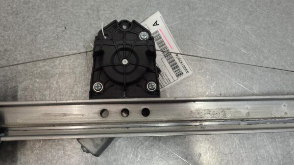 LDV DELIVER 9 2020-2024 LEFT FRONT WINDOW REG/MOTOR DOOR REG ASSY (REG AND MOTOR - Image 15