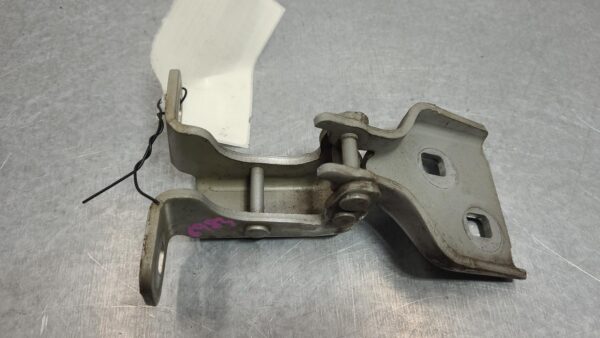 RENAULT MASTER 2011-2024 DOOR HINGE/RUNNER LOWER, RH FRONT, X62, 09/11- - Image 2