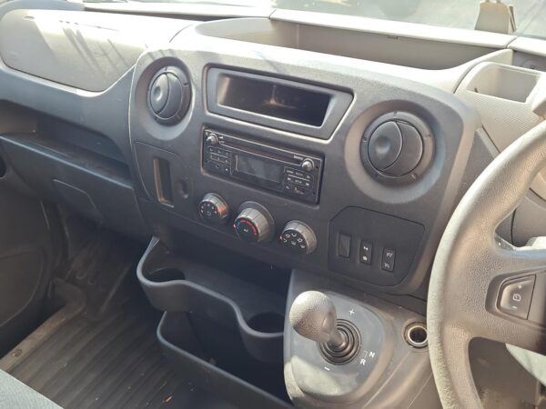 RENAULT MASTER 2011-2024 DOOR HINGE/RUNNER LOWER, RH FRONT, X62, 09/11- - Image 16