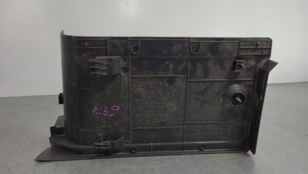 MERCEDES VITO 2004-2011 TRIM PANEL 639 VAN 05/04-01/11 - Image 2