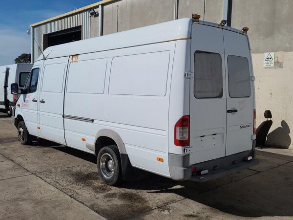 MERCEDES SPRINTER 1998-2006 RIGHT FRONT DOOR WINDOW 02/98-10/06 - Image 8