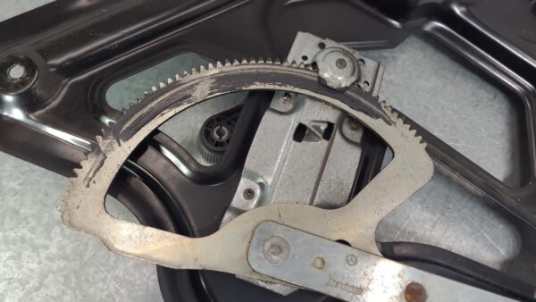 MERCEDES SPRINTER 1998-2006 LEFT FRONT WINDOW REG/MOTOR MANUAL, 02/98-10/06 - Image 18