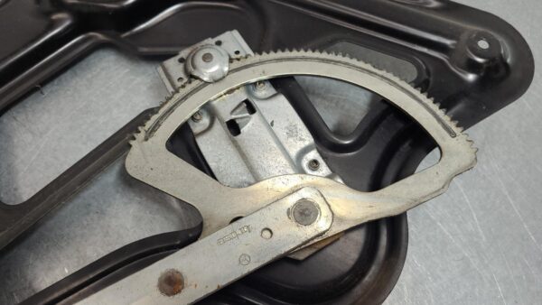 MERCEDES SPRINTER 1998-2006 RIGHT FRONT WINDOW REG/MOTOR MANUAL, 02/98-10/06 - Image 16