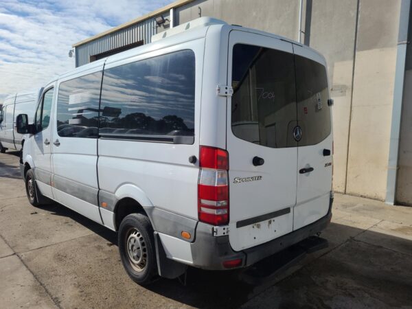 MERCEDES SPRINTER 2006-2018 LEFT GUARD LINER FRONT SECTION, NCV3, 10/06-04/18 - Image 15