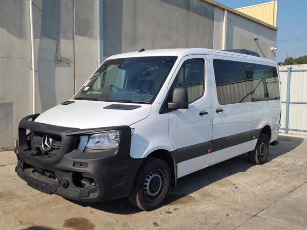 MERCEDES SPRINTER 2018-2025 WASHER BOTTLE VS30, 05/18- - Image 3