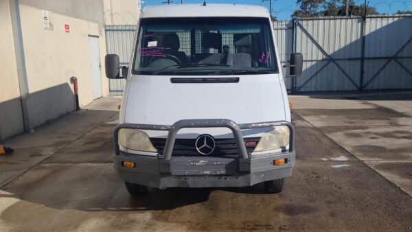 MERCEDES SPRINTER BODY SEAL RUBBER VAN, LH FRONT DOOR RUBBER SEAL, 05/00-10/06 0 - Image 20