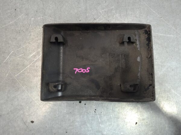 RENAULT MASTER 2011-2024 BODY/DOOR MOULD LH FRONT (UNDER FUEL FLAP), X62, 09/11- - Image 2