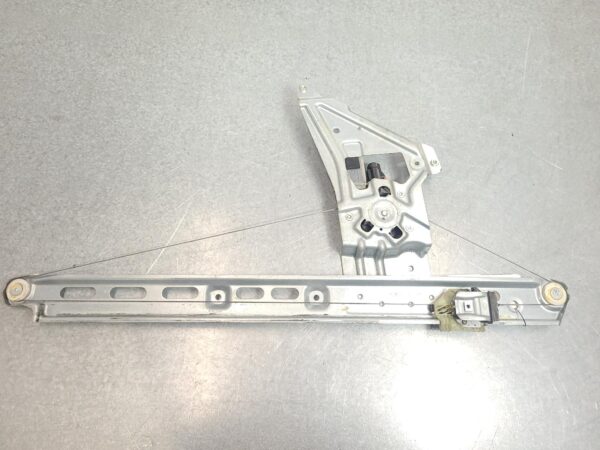 MERCEDES SPRINTER 2018-2025 LEFT FRONT WINDOW REG/MOTOR VS30, 05/18- - Image 9