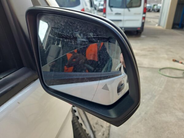 MERCEDES VITO 2015-2025 LEFT FRONT WINDOW REG/MOTOR 447, 03/15- - Image 12