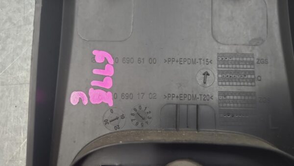 MERCEDES SPRINTER 2018-2024 BODY/DOOR MOULD VS30, VAN, LH PILLAR MOULD, 05/18- - Image 99