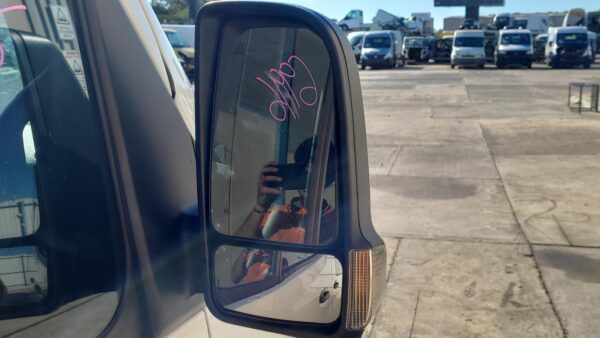 MERCEDES SPRINTER 2018-2024 DOOR HINGE/RUNNER RH FRONT DOOR (UPPER), VAN/CAB CHA - Image 52