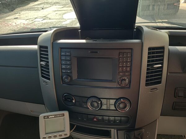 MERCEDES SPRINTER 2006-2018 STEREO/HEAD UNIT DISPLAY & CONTROL UNIT, DOUBLE - Image 74