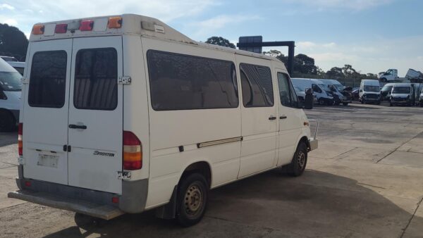 MERCEDES SPRINTER 1998-2006 FRONT PANEL VAN 02/98-10/06 - Image 30