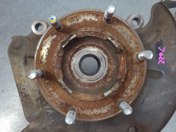 FORD EVEREST 2015-2022 RIGHT FRONT HUB ASSEMBLY UA, AWD, 07/15-05/22 - Image 3