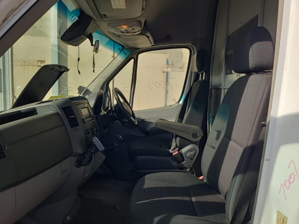 MERCEDES SPRINTER 2006-2018 CARPET VAN 10/06-04/18 - Image 78