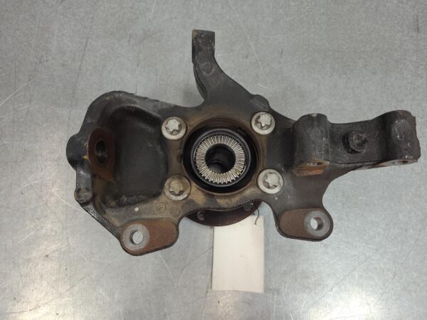 MERCEDES SPRINTER 2018-2024 RIGHT FRONT HUB ASSEMBLY VS30, AWD, 05/18- - Image 4