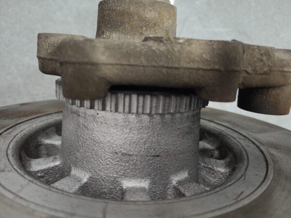 RENAULT TRAFIC 2015-2025 LEFT REAR HUB ASSEMBLY X82, 01/15- - Image 3