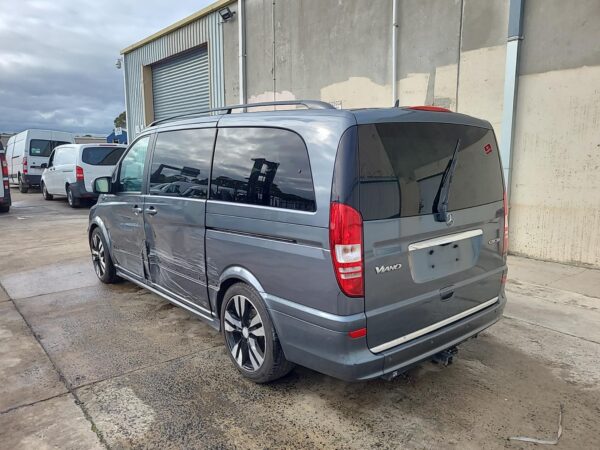 MERCEDES VIANO 2005-2014 COURTESY LIGHT REAR (RH SIDE), W/ GRAB HANDLE TYPE, 639 - Image 7