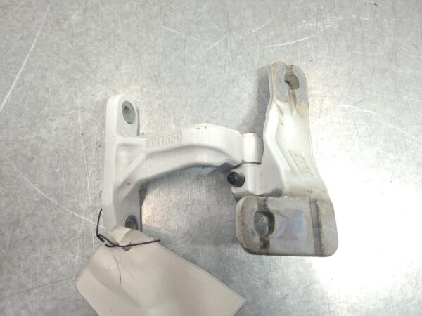 MERCEDES SPRINTER 2018-2024 DOOR HINGE/RUNNER LH FRONT DOOR (LOWER), VAN/CAB CHA - Image 2