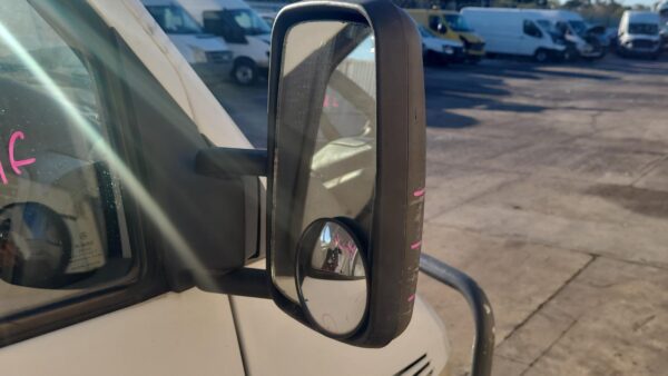 MERCEDES SPRINTER 1998-2006 MUD FLAPS LH REAR, 02/98-2006 - Image 27