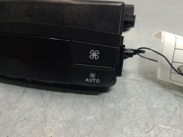 MERCEDES VIANO 2005-2014 HEATER/AC CONTROLS IN ROOF, DIAL TYPE, 639, 07/05-12/14 - Image 26