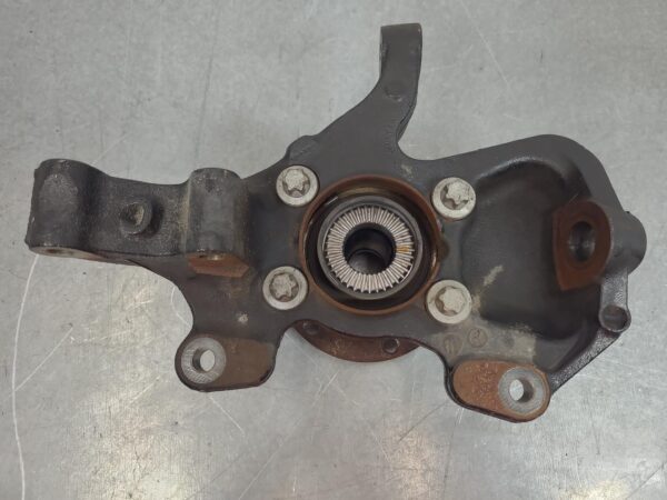 MERCEDES SPRINTER 2018-2024 LEFT FRONT HUB ASSEMBLY VS30, AWD, 05/18- - Image 4