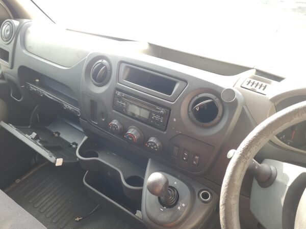 RENAULT MASTER 2011-2025 HIGH LEVEL STOPLIGHT X62, 09/11- - Image 9