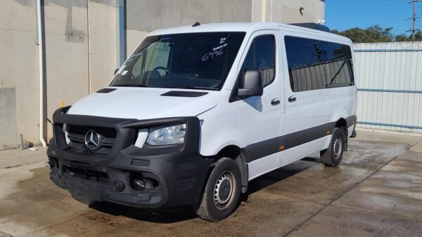 MERCEDES SPRINTER 2018-2024 DOOR HINGE/RUNNER RH FRONT DOOR (UPPER), VAN/CAB CHA - Image 4