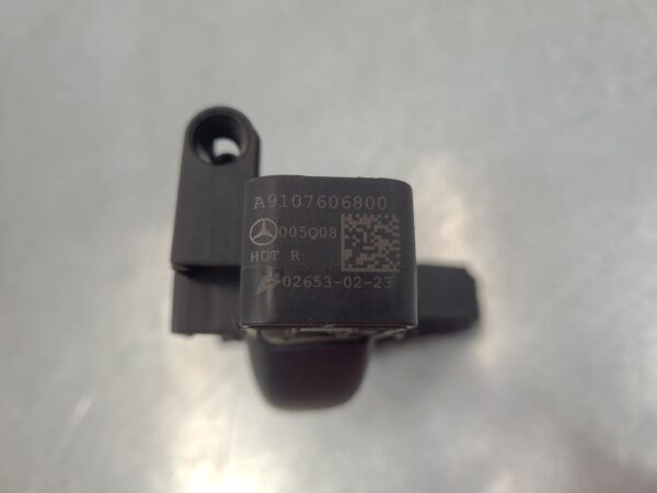 MERCEDES SPRINTER 2018-2024 TAILGATE HANDLE OUTER, BARN DOOR (RH SIDE), VAN, VS3 - Image 5