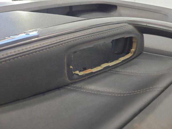 FORD EVEREST 2015-2022 DOOR TRIM RH FRONT, UA, TITANIUM, 07/15-05/22 - Image 3