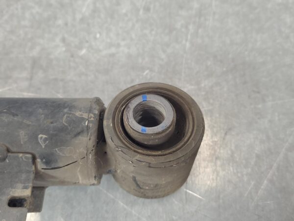 MITSUBISHI TRITON 2015-2023 RIGHT FRONT STRUT MQ-MR, 03/15-10/23 - Image 4