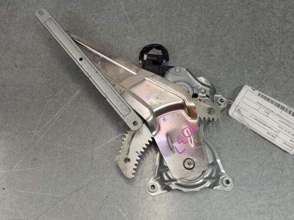 MITSUBISHI TRITON 2015-2023 LEFT REAR WND REG/MOTOR MQ-MR, 03/15-10/23 - Image 2