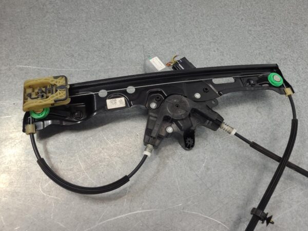 FORD EVEREST 2015-2022 LEFT FRONT WINDOW REG/MOTOR DOOR REG ASSY (REG AND MOTOR) - Image 16