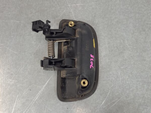 MERCEDES VITO 2011-2015 TAILGATE HANDLE 639 MY11 02/11-02/15 - Image 2