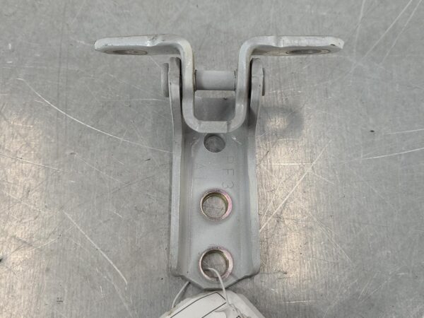 MITSUBISHI TRITON 2015-2023 DOOR HINGE/RUNNER MQ-MR, RH FRONT (LOWER), HINGE, 03 - Image 3